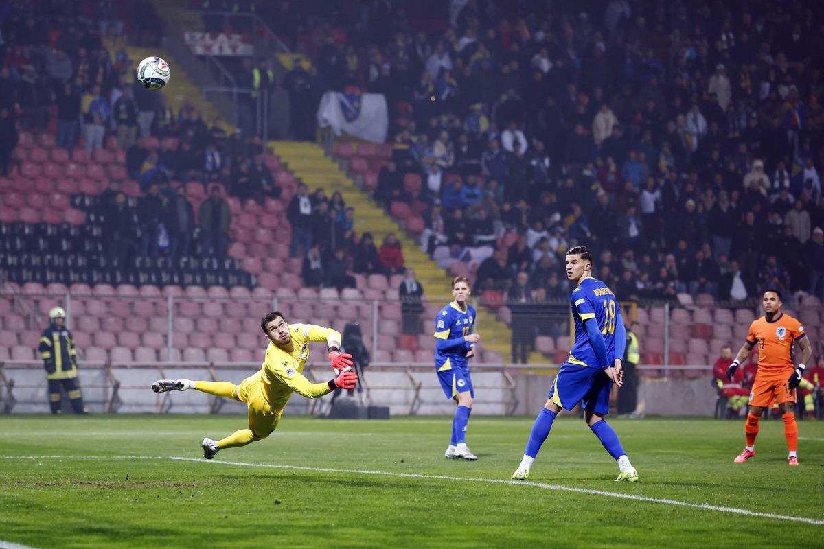 烈的西部站 烈的西部站