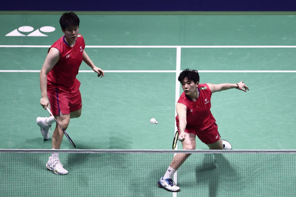 相比之下 相比之下