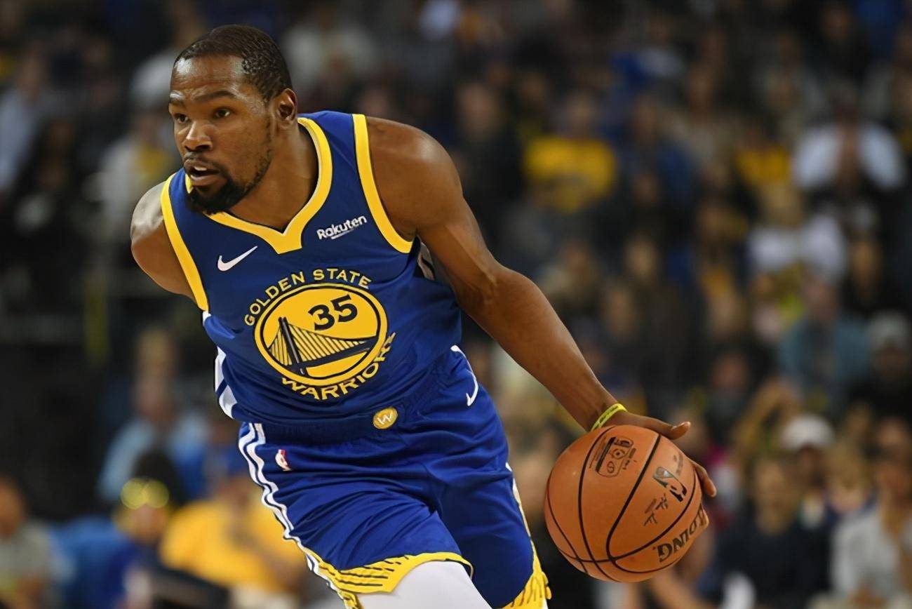 把球送到舒 把球送到舒